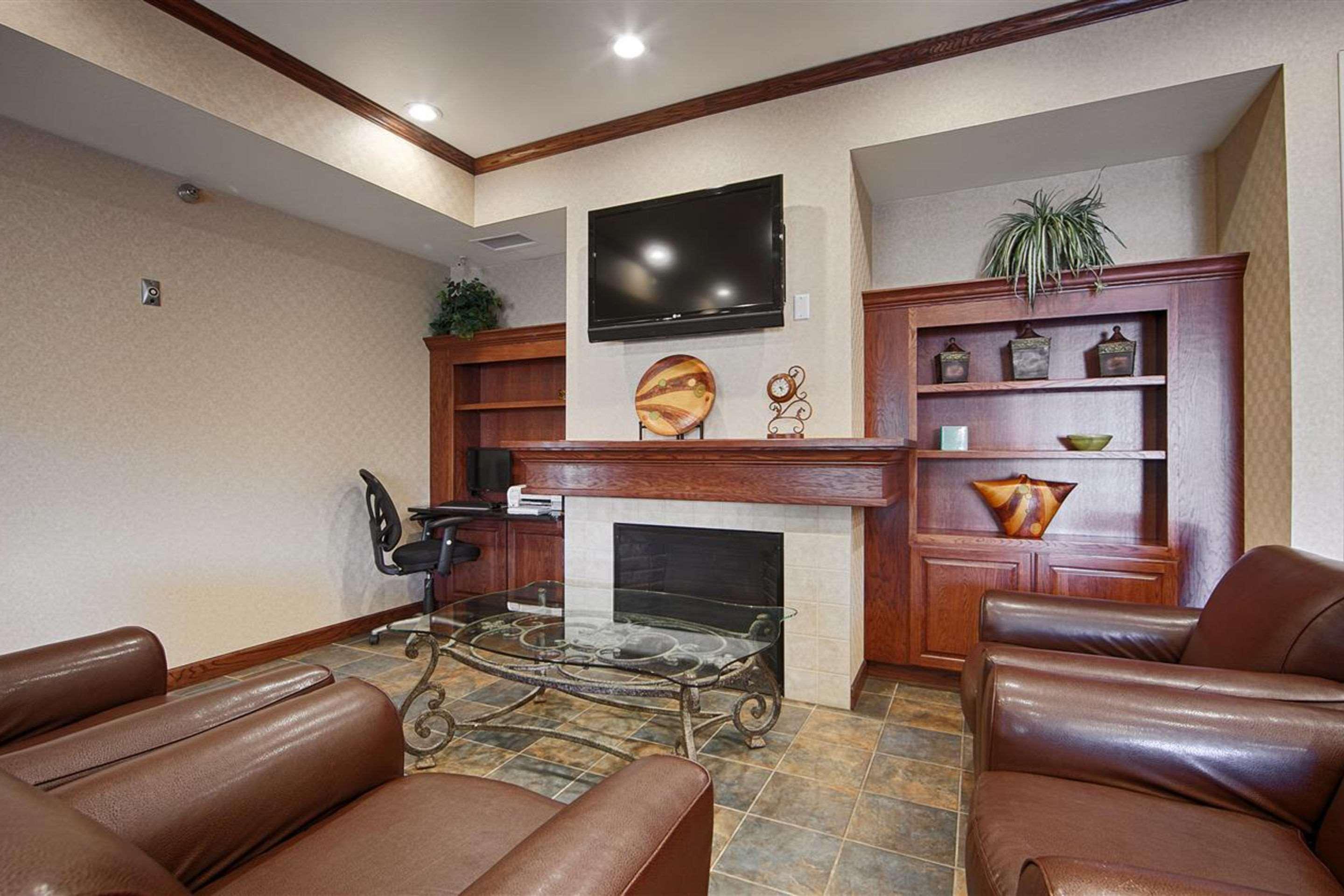 דיקינסון Heritage Hotel And Suites מראה חיצוני תמונה
