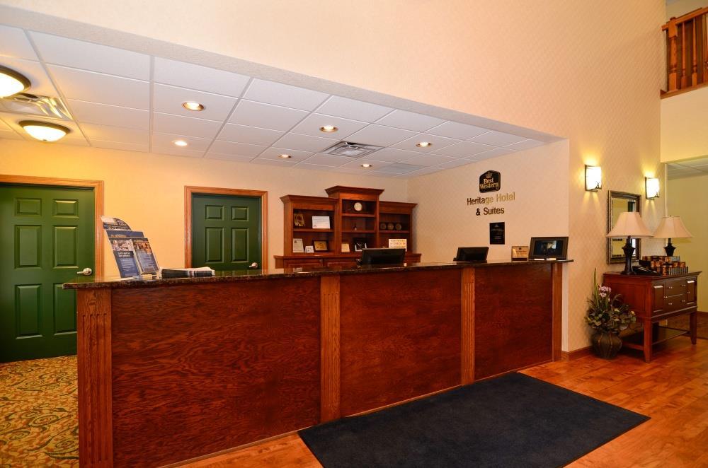 דיקינסון Heritage Hotel And Suites מראה פנימי תמונה