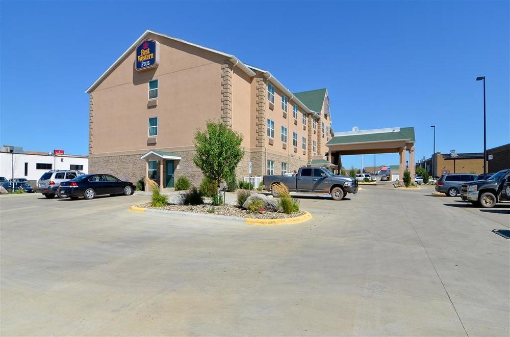 דיקינסון Heritage Hotel And Suites מראה חיצוני תמונה