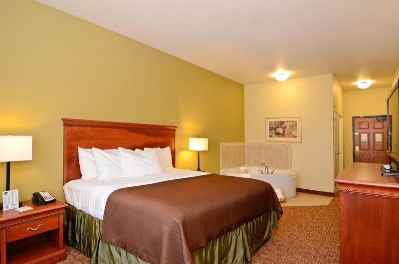דיקינסון Heritage Hotel And Suites מראה חיצוני תמונה